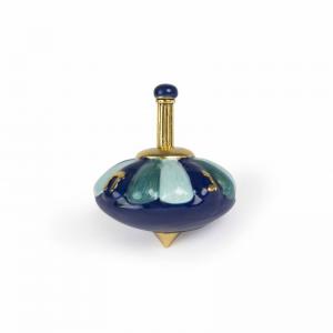 https://shalomhouse.com/wp-content/uploads/2018/10/shade-of-blue-dreidel-drd54.jpg