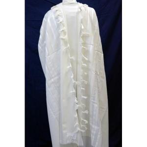 Mishkan Hatchelet White Wool Tallit 