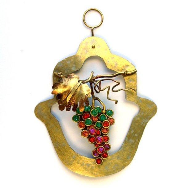 Beautiful Grapes Hamsa