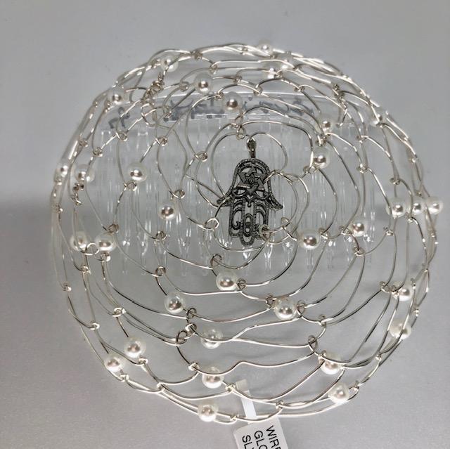 Silver Wire Kepa With Hamsa Pearls
